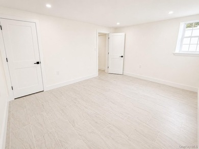 Beautifully renovated and exceptionally spacious, this stunning - photo 42
