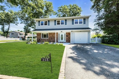 Nestled on a well-maintained property in a desirable West - photo 2