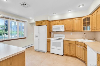 Nestled on a well-maintained property in a desirable West - photo 10
