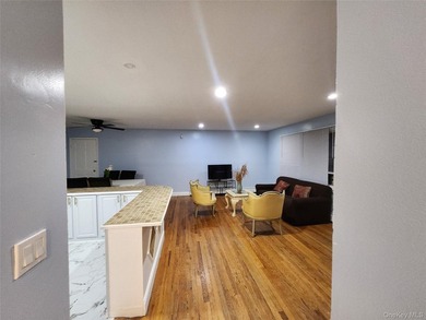 Beautifully Updated Open-Floor-Plan Ranch-RECENTLY RENOVATED TO - photo 3