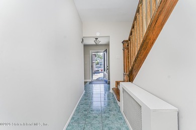 Welcome to 101 Mountainview Avenue! This beautifully maintained - photo 12