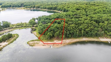 Escape to the quiet side of lake living. This 3-bedroom, 2-bath - photo 4