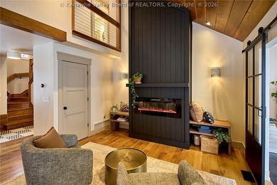 This exceptional 22-acre property blends luxury, craftsmanship - photo 22