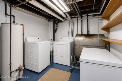 Welcome to 101 Mountainview Avenue! This beautifully maintained - photo 33