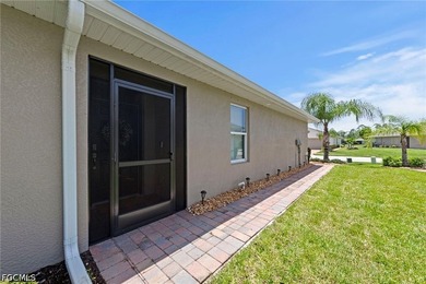 Welcome home to this beautifully upgraded villa in Magnolia - photo 5