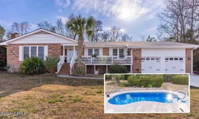 (private lake, pond, creek) Home For Sale in Hampstead North Carolina