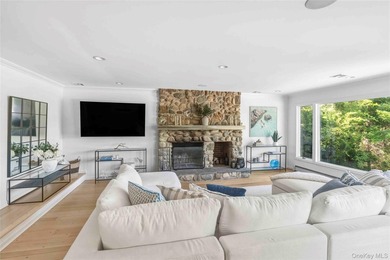 Nestled along the waterfront in East Quogue, 50 Sunset Avenue - photo 12