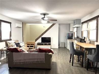 Great opportunity to buy a property near the main lake that is - photo 5