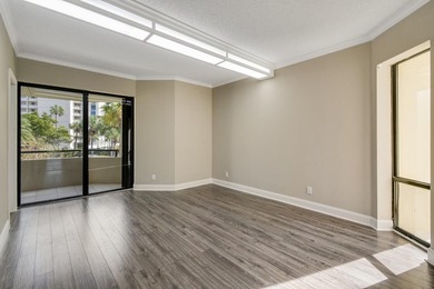 Luxurious Move-in Ready, Updated Waterfront Condo in Harbor - photo 19