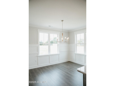 DON'T MISS $10,000 BUYER INCENTIVES! Situated in the highly - photo 10