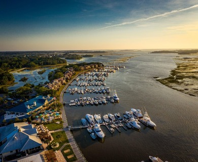Desirable 45' boat slip on G Dock (15% overhang allowed with - photo 1