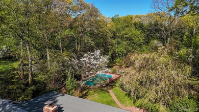 Location!! Location!! Large 5 bedroom Farm Ranch on private - photo 31
