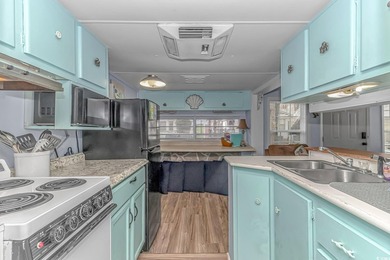 Do you want to live on VACATION full time or have a fabulous - photo 8