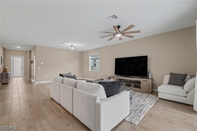 Welcome to your move in ready better than new construction Home! - photo 2
