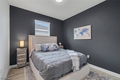 Welcome to your move in ready better than new construction Home! - photo 8