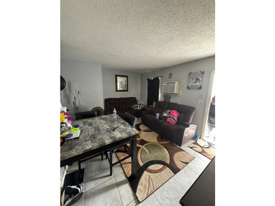*Charming and well-maintained duplex unit now available! This - photo 2