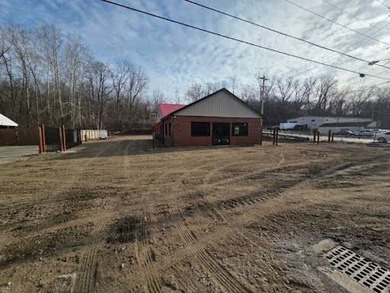 (private lake, pond, creek) Commercial For Sale in Franklin Ohio