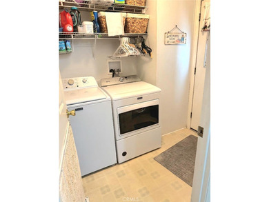 Across the street from the OCEAN!!! 4-bedroom 2-bathroom!!! This - photo 15