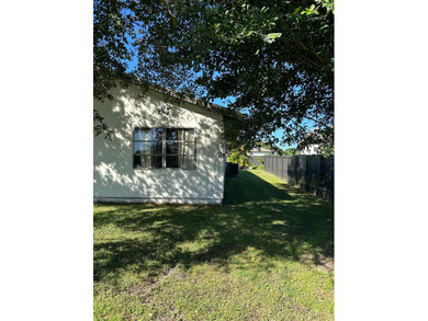 DON'T MISS THIS EXCEPTIONAL OPPORTUNITY! This well-maintained - photo 16