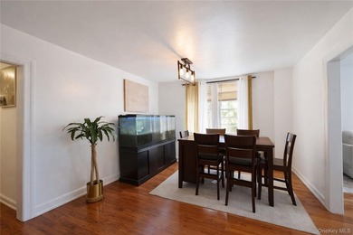 Welcome to 2854 Kingsbridge Terrace, an exceptional opportunity - photo 9