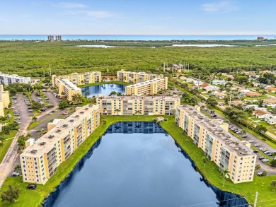 (private lake, pond, creek) Condo For Sale in Dania Florida