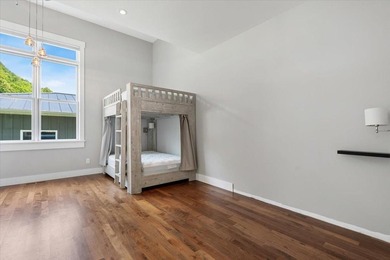Perched on the hillside to capture breathtaking panoramic views - photo 24