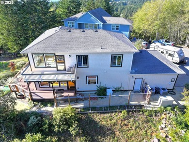 PRICE REDUCED! OCEAN VIEWS ABOUND in this light, bright and airy - photo 4