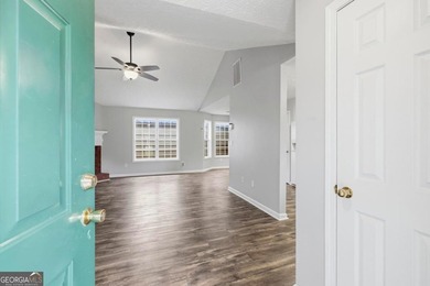 Nestled in a highly desirable area near beautiful Lake Oconee - photo 2
