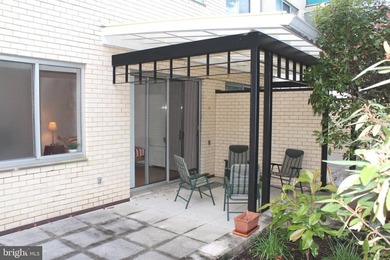 With an unbeatable location, outstanding amenities, utilities - photo 12