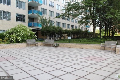 With an unbeatable location, outstanding amenities, utilities - photo 16
