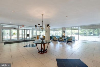 With an unbeatable location, outstanding amenities, utilities - photo 20