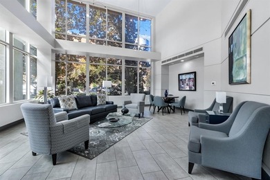 Fabulous Addison condo right on the Circle! Elevated urban