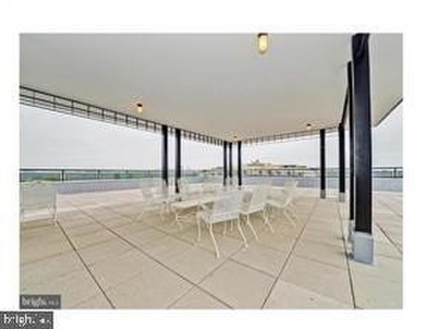 With an unbeatable location, outstanding amenities, utilities - photo 34