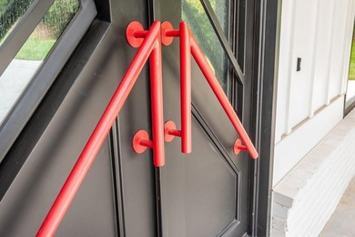 STOP - HAVE A LOOK - Beautiful luxury property. Location is