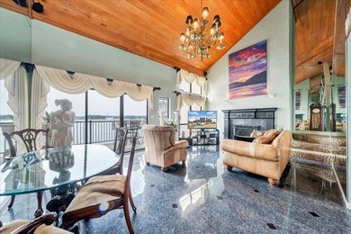 Best views at Smith Mountain Lake from this 5th Floor Penthouse - photo 6