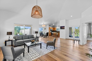 Experience refined island living in this beautifully appointed - photo 8