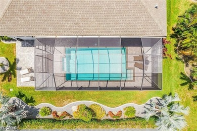 Welcome to this beautifull turnkey pool home offering 4 bedrooms - photo 2