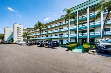 Lake Condo For Sale in St. Petersburg, Florida