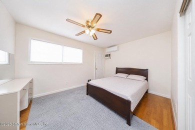 Located in the desirable Dongan Hills area above Hylan Boulevard - photo 12