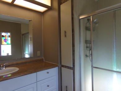 Welcome to this charming 3-bedroom, 2-bathroom manufactured home - photo 20