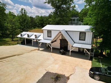 (private lake, pond, coastal) Home For Sale in Hamilton Alabama