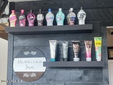 Coeur d'Alene's longest-standing tanning and full-service salon - photo 22