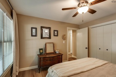 Over $100K in recent renovations that include a full kitchen - photo 25