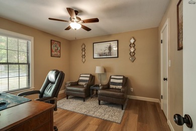 Over $100K in recent renovations that include a full kitchen - photo 26