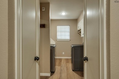 Over $100K in recent renovations that include a full kitchen - photo 29