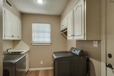 Over $100K in recent renovations that include a full kitchen - photo 30