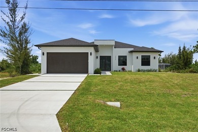 Discover modern waterfront living in this beautifully crafted - photo 3