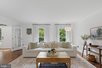 Tucked within the beloved Potomac Lakes enclave of Cascades - photo 6