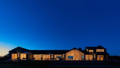 Beach Farm is an extraordinary 18.6-acre waterfront estate - photo 13