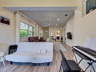 Tucked away in beautiful Venice, Florida, this private END UNIT - photo 22
